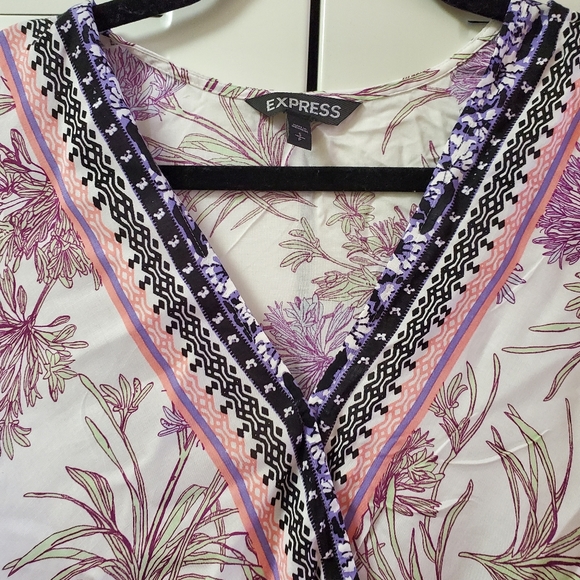 Express floral blouse - Picture 3 of 5